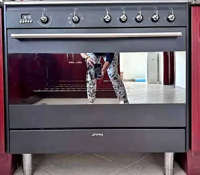 SMEG Top Gas Oven Electric 90cm