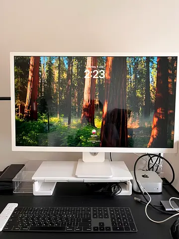 LG 32 inch Smart Monitor, FHD resolution