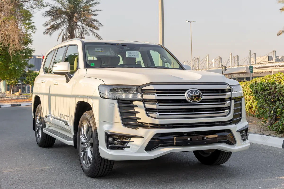 Toyota Land Cruiser 2026 — photo 1 of 20