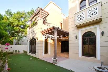 Park Facing| End Unit| Single Row| Close to pool