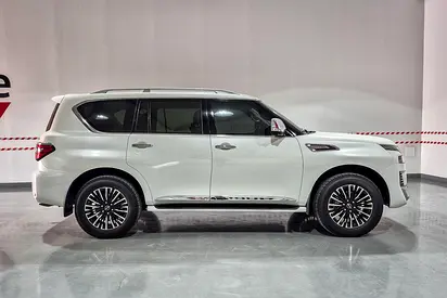 2023 Nissan PATROL 缩略图 4