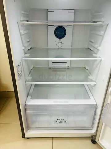 Medium-sized single-door refrigerator in good working condition