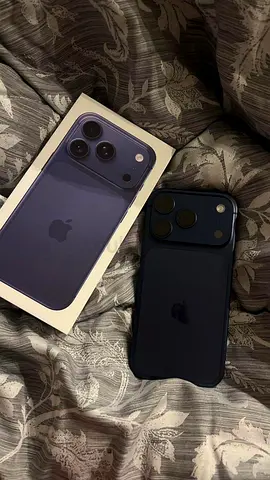 iPhone 17 Pro Blue with original box - Excellent Condition