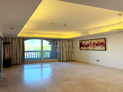 Well Maintained 1BR Apt | Sea and Skyline View