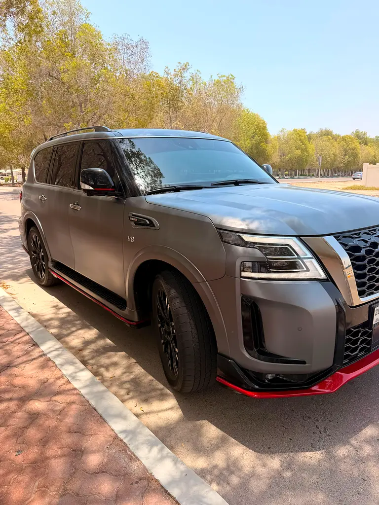 Nissan Patrol 2024 — photo 1 of 10