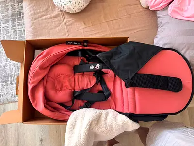 Stokke YOYO 0+ Newborn Pack ,compatible with YOYO
Very Lightly used