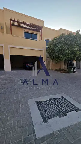 Single Row 3BHK + Maid | Private Garden | Ready To Move