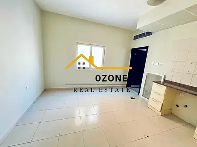 Wow redy to move studio good size only family easy exit to dubai