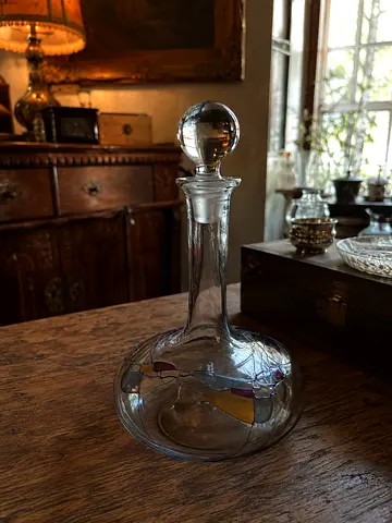 ANTIQUE Hand-blown decorative glass vase with gold accents H: 30 CM