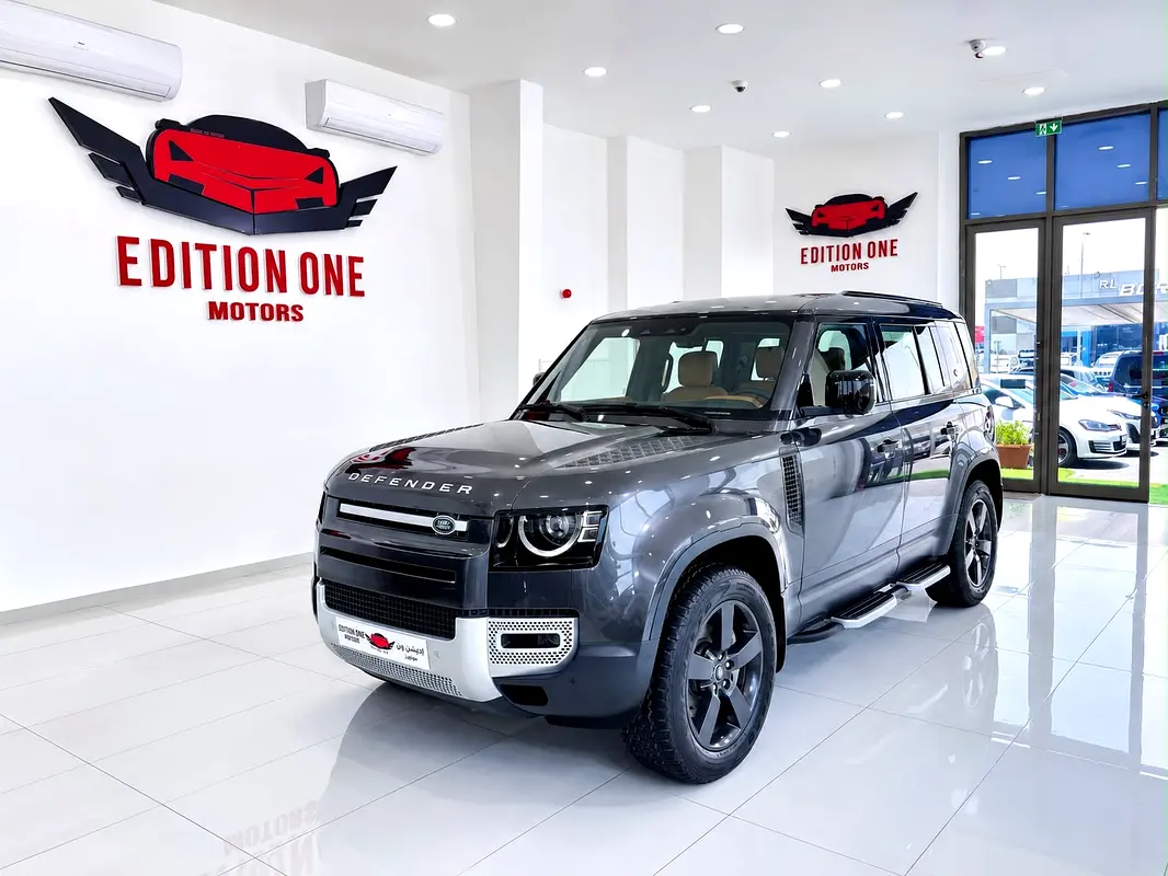 Land Rover Defender 2024 — photo 1 of 10