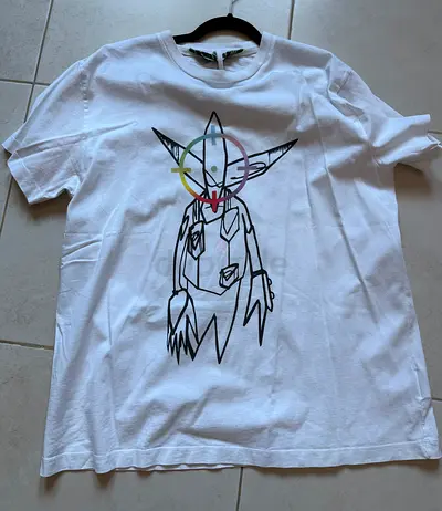 Off white t shirt