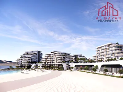 Living on the beach| 4 bed+maids duplex