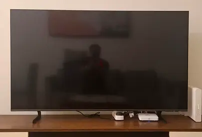 Samsung - Q60D QLED 55  4K SMART TV - Brand New Condition With Box.