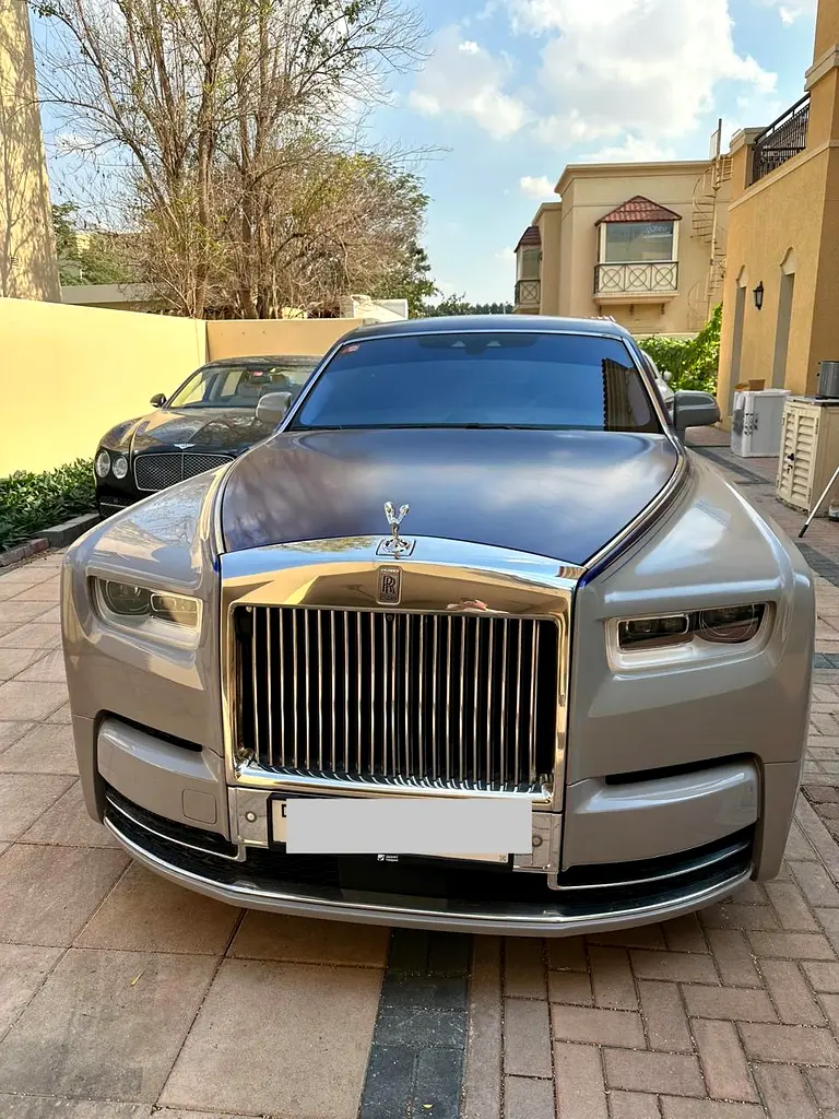 Rolls-Royce Phantom 2022 — photo 1 of 12