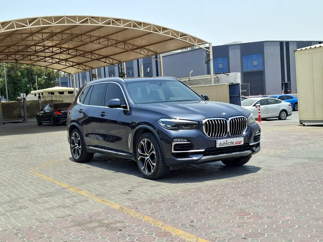 BMW X5 2021 — photo 1 of 14