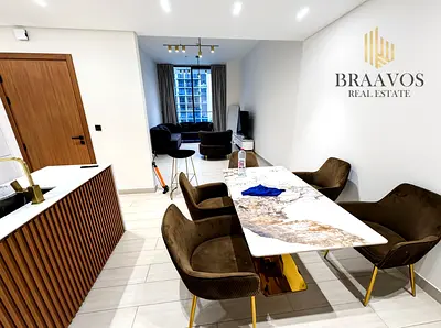 VACANT | FURNISHED | QUALITY BUILDING
