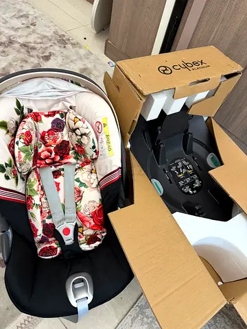 Cybex car seat with base