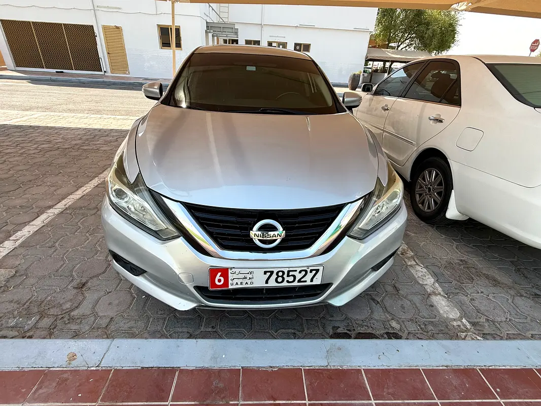 Nissan Altima 2017 — photo 1 of 7
