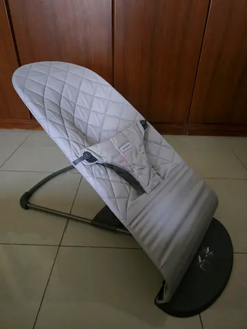 BabyBjörn Bouncer Bliss - Light Grey, Excellent Condition