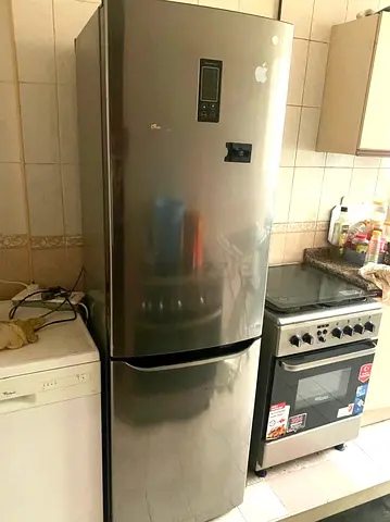 LG Bottom Freezer Fridge – Stainless Steel Finish