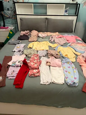 Bundle of baby clothes - mixed onesies, pajamas and outfits (0-12 months)
