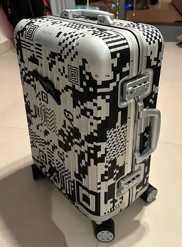 RIMOWA × RTFKT Original Cabin – Limited Edition (1 of 888 Worldwide) + Original NFT Included