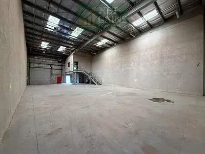 Vacant Warehouse | Office + Mezzanine | 3,953.90