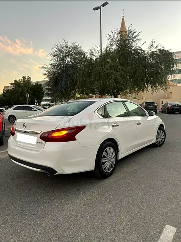 Nissan Altima SV 2018 GCC Specs