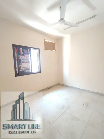 Big offers*near to sachool* 2bhk with balcony family building nice location sunlight flat rent only 24k
