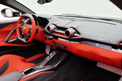 2022 Ferrari 812 GTS — миниатюра 11