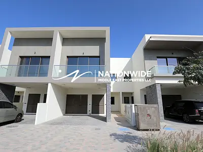 Vacant|Single Row Mid|Best Layout|Modern Living