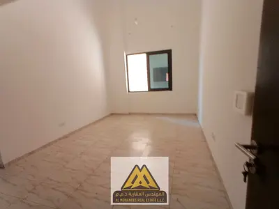 غرفة وصالة طابق أرضي 2 حمام غرفة ماستر مطبخ مغلق تكييف مركزي صيانة مجانية على المالك