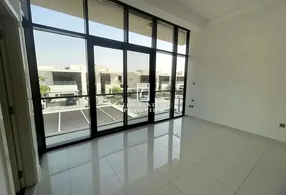 VACANT | 3 BEDROOM PLUS MAIDS | WELL MAINTAINED