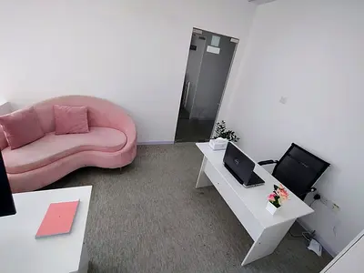 Beautiful Office for rent in Dubai | Direct from Owner