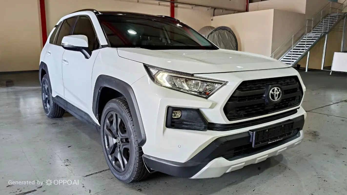Toyota Rav 4 2024 — photo 1 of 20