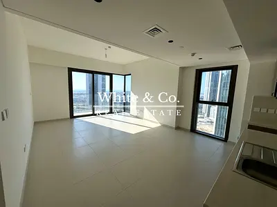 Ready to move | Unfurnished | Corner unit