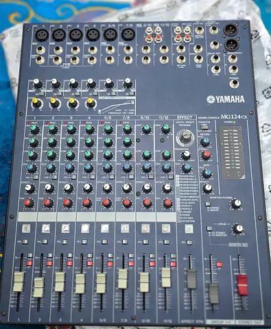 Yamaha Audio mixer