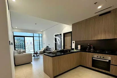 Vacant | Mid Floor | Fully Furnished