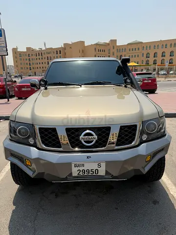 Private car owner selling Nissan Patrol Safari Super Safari 2022 GCC Specs