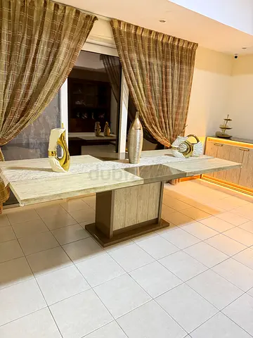 Dining table with Buffett and side table