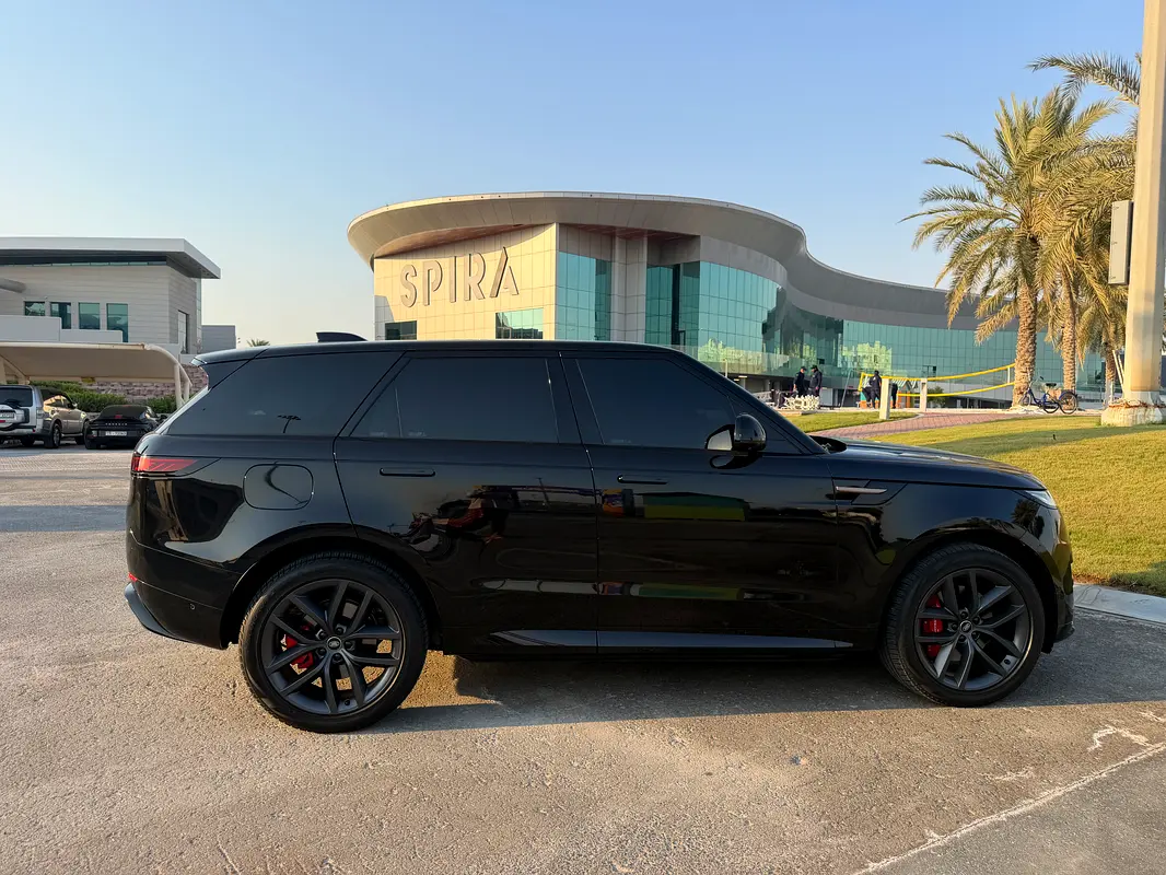 Land Rover Range Rover Sport 2024 — photo 1 of 20