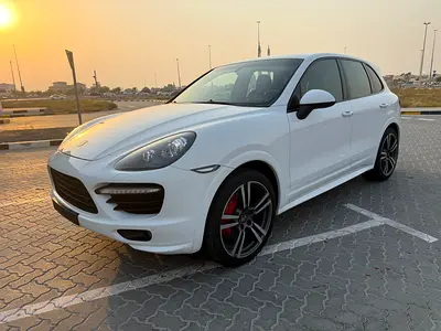 Porsche Cayenne GTS 2014 | GCC Specs | Low Mileage | High Option