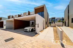 Vacant | Landscaped Garden | Green Belt