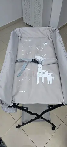 Portable Foldable Baby Changing Table with Giraffe Print