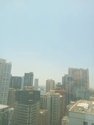 Free parking and open view. Spacious 2-bedroom apartment with 3 bathrooms, balcony and central AC i
