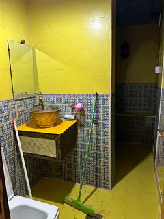 Bed space for Nepali and Indian Ladies