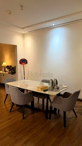 Dining table set