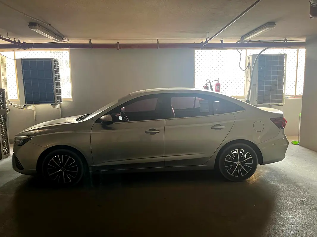 MG MG5 2025 — photo 1 of 8