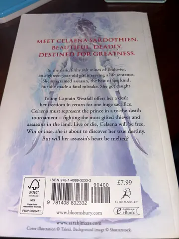 Throne of Glass Sarah J. Maas (paperback)