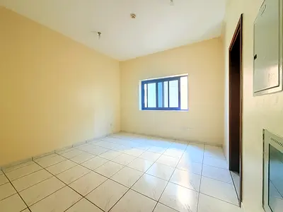 RAEDY TO MOVE 1BHK 1 BHAT ROOM CENTRAL AC&GAS
